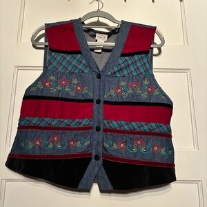 Vintage Floral Embroidered Vest with Velvet and Plaid Accents**FLAW